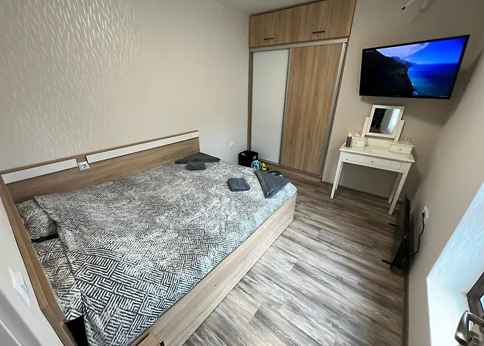 Lägenhet божур *