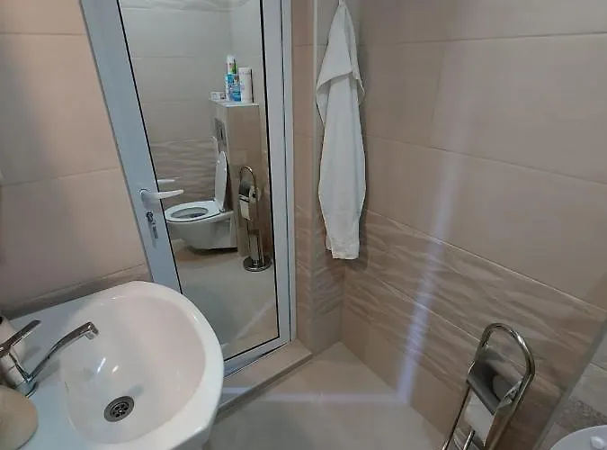 божур Апартамент *